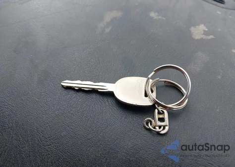 2002 Chevrolet Astro z USA, uszkodzony, nr VIN 1GCDM19XX2B132461